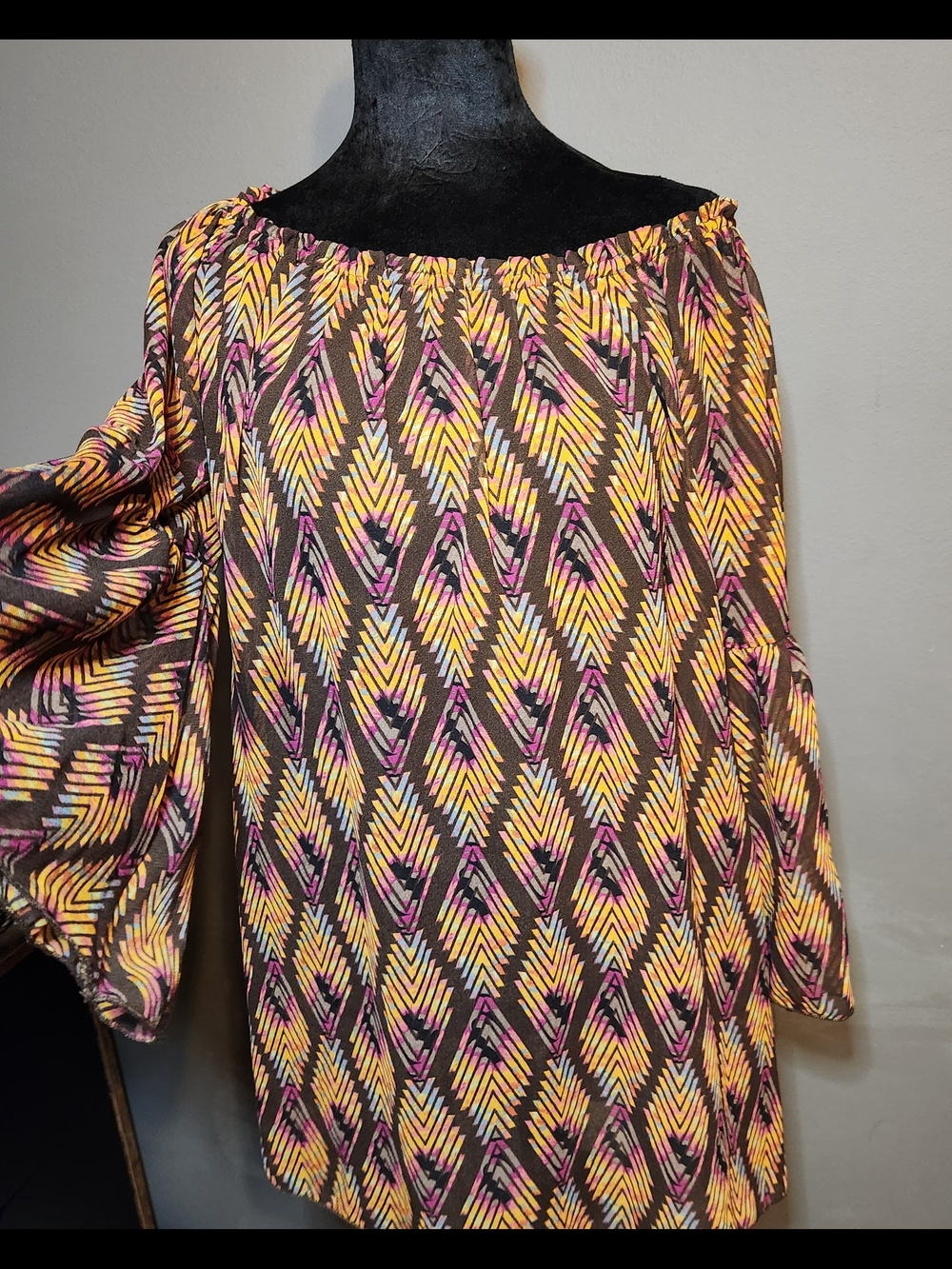 Off-Shoulder Patterned Women's Blouse in Yellow, Pink & Brown